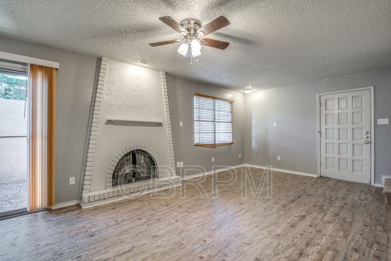 5330 Kenosha Ave - Photo 6 of 26