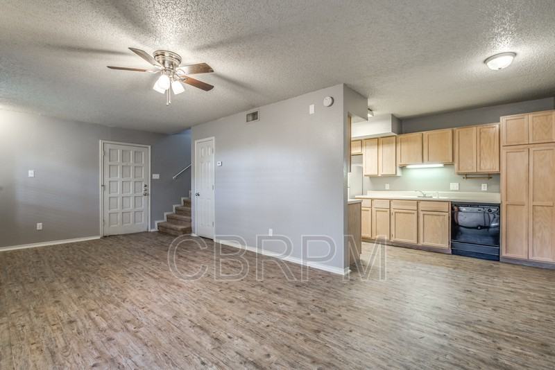 5330 Kenosha Ave - Photo 7 of 26