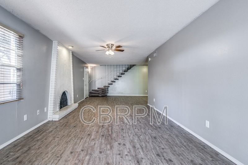 5308 Kenosha Ave - Photo 5 of 28