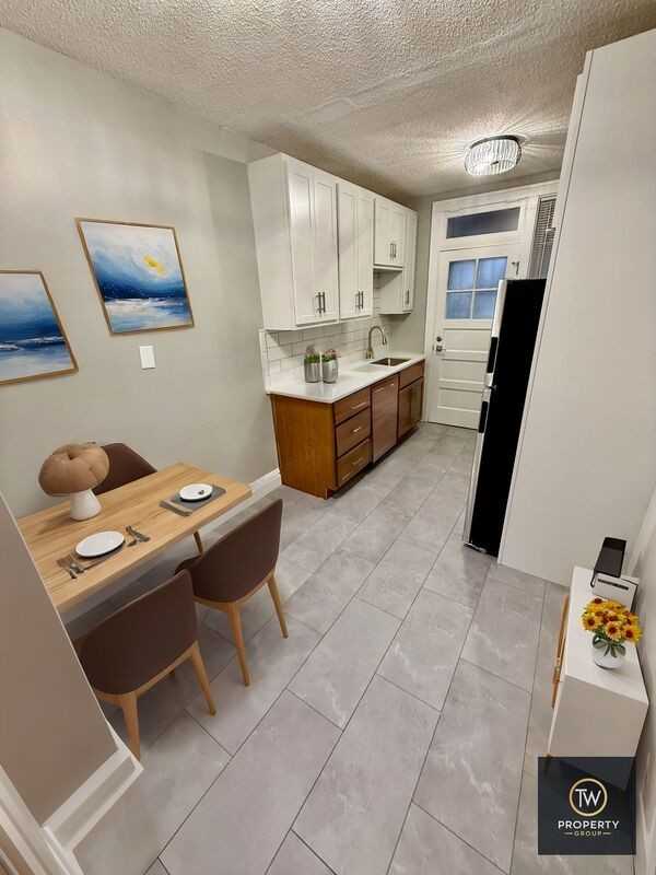 1240 Hawthorne Pl #1256C - Photo 4 of 12