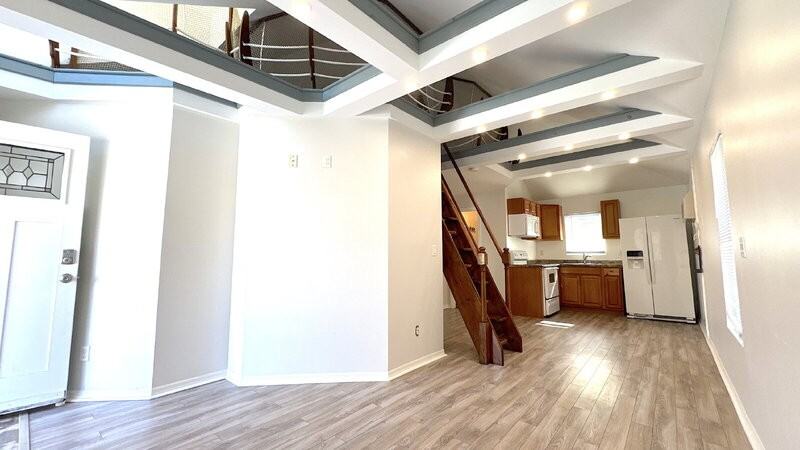 215 N Wild Olive Ave #2