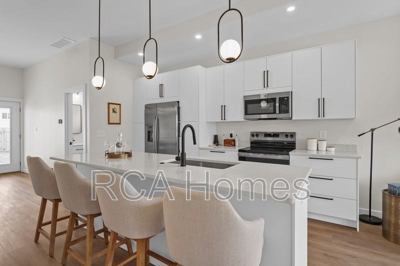 45 N Keystone Ave - Photo 3 of 28