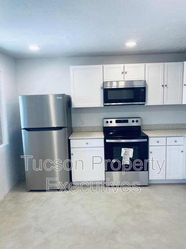 124 E Jacinto St - Photo 4 of 11