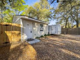 featured image of 5865 Peachtree St