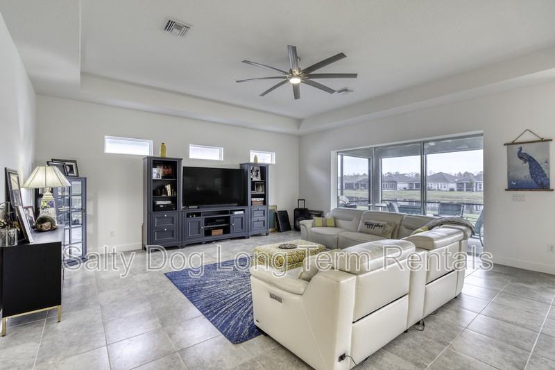 394 Aquamarine Way - Photo 4 of 40