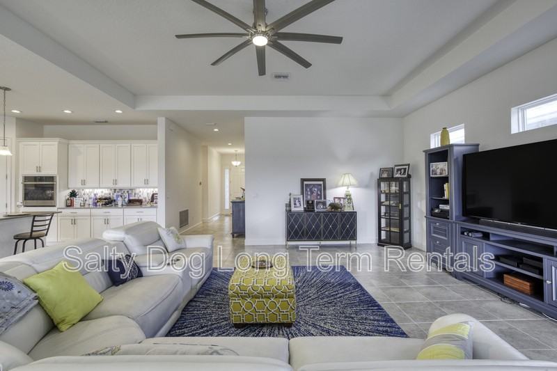 394 Aquamarine Way - Photo 7 of 40