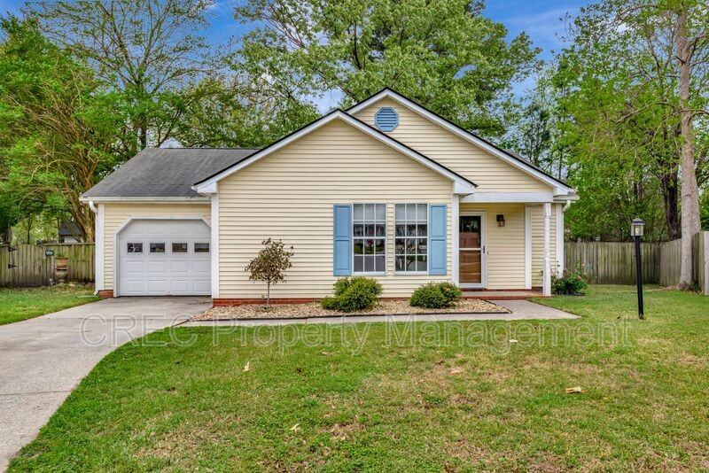 207 Lynton Ct - Photo 2 of 50