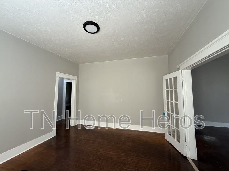 3003 Martin Luther King Jr Ave - Photo 5 of 11