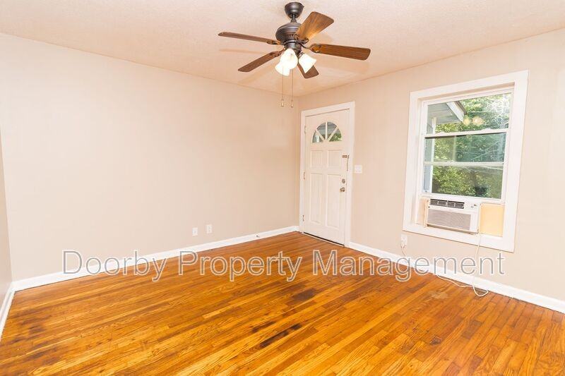 2215 Allin St #A - Photo 2 of 13