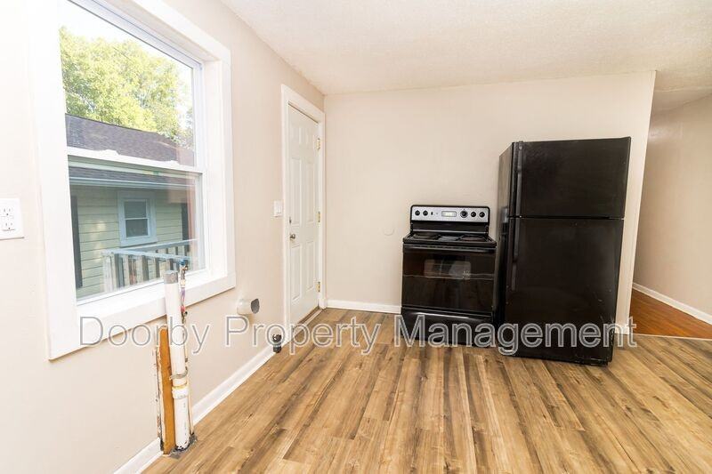 2215 Allin St #A - Photo 4 of 13