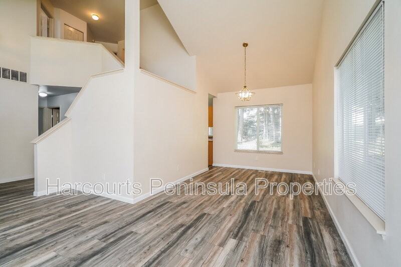 1119 Nw Poppy Ct - Photo 6 of 17