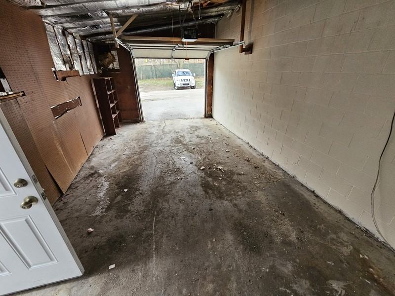 6094 Andover Blvd - Photo 2 of 22