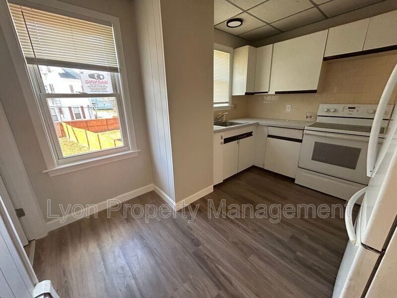 34 Hodges Ave #2 - Photo 6 of 21