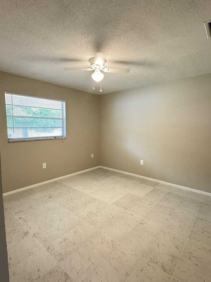 2147-2159 Franklin Street (ZFI) - Photo 3 of 6