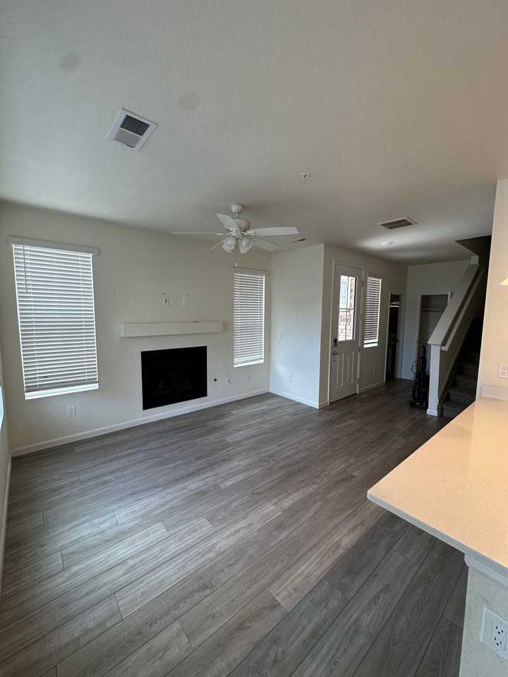 23724 E IDA PL - Photo 3 of 13