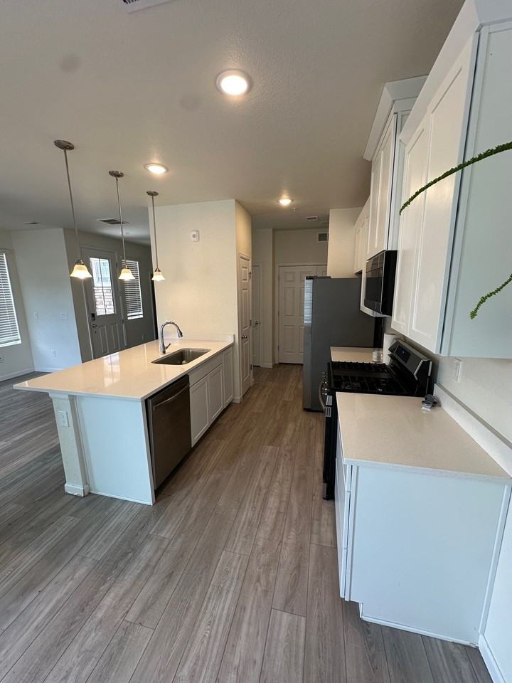 23724 E IDA PL - Photo 5 of 13