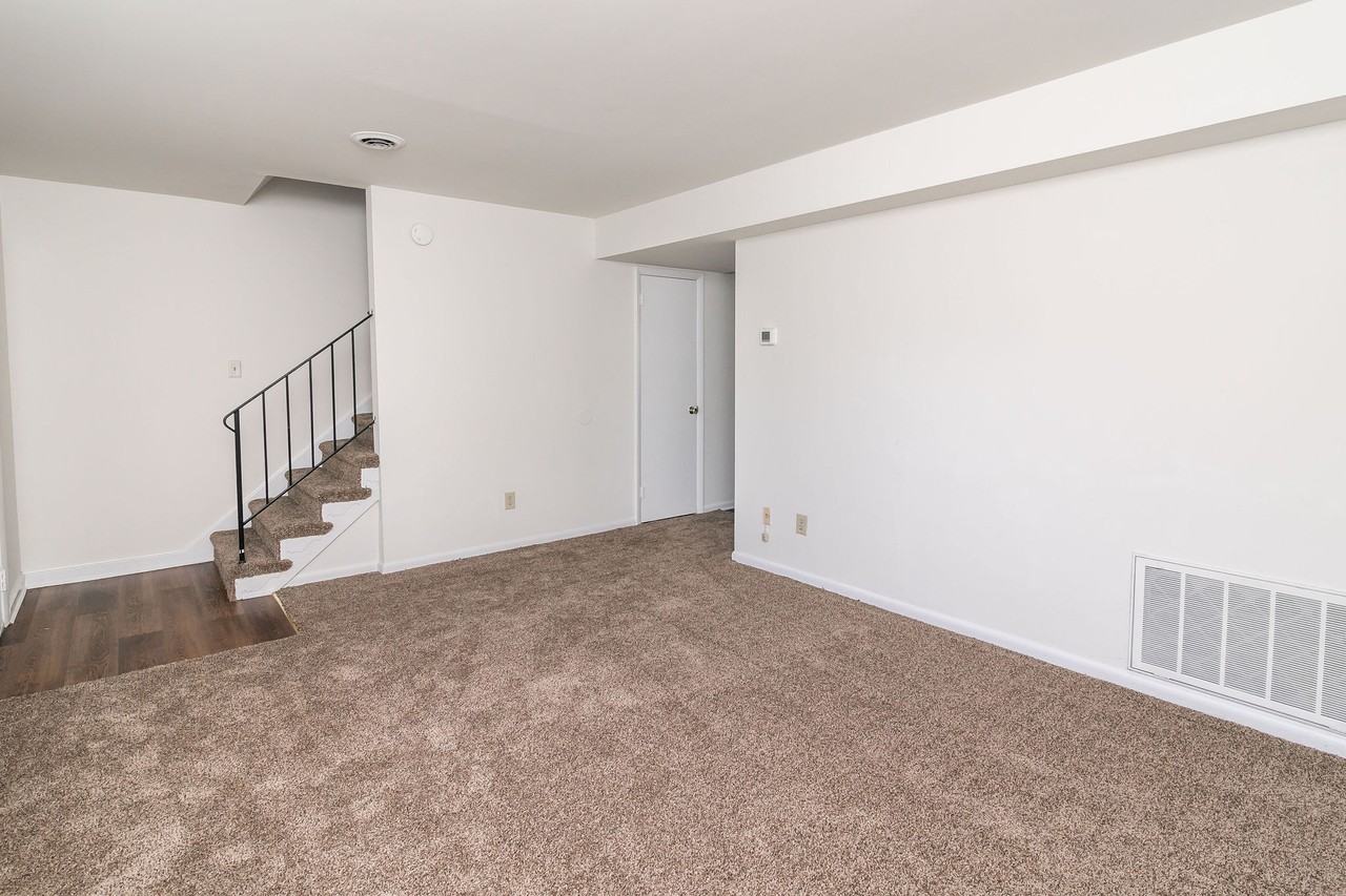 603 Riverside Drive - Photo 5 of 15