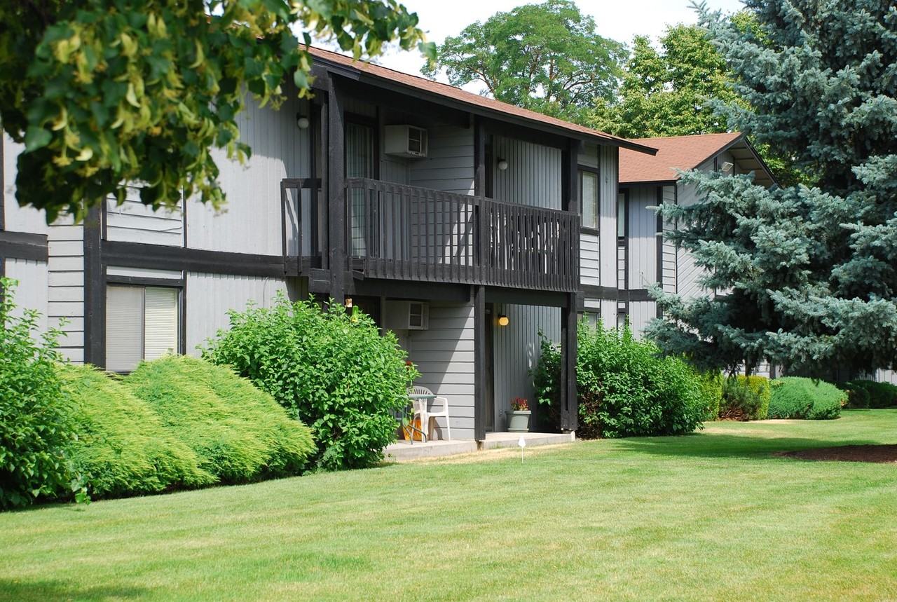Dearborn Apartments - Photo 4 of 41