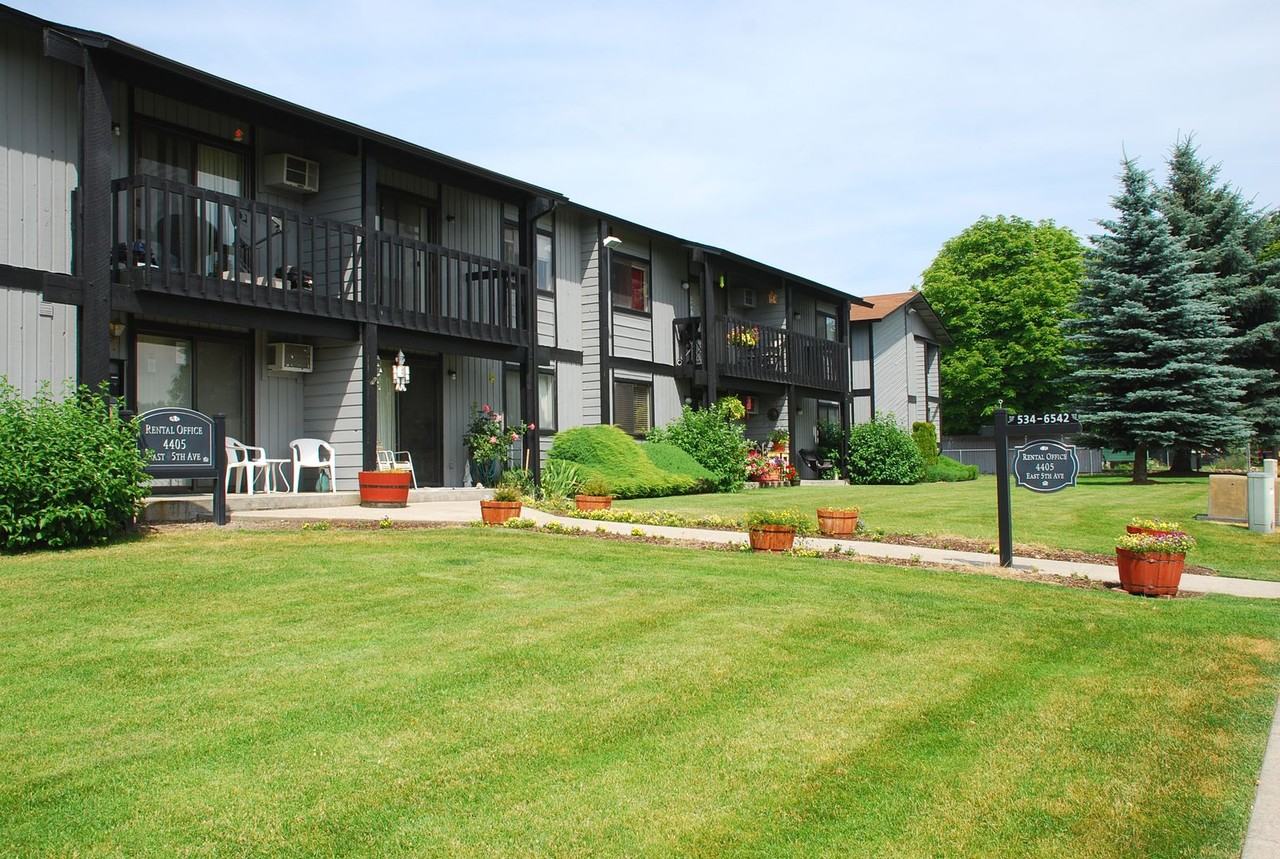 Dearborn Apartments - Photo 6 of 41