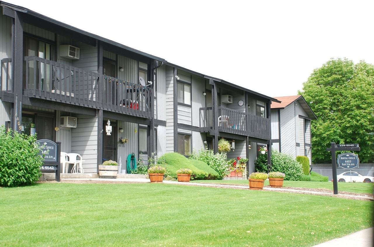 Dearborn Apartments - Photo 7 of 41