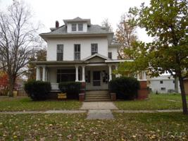 featured image of 129 S East St