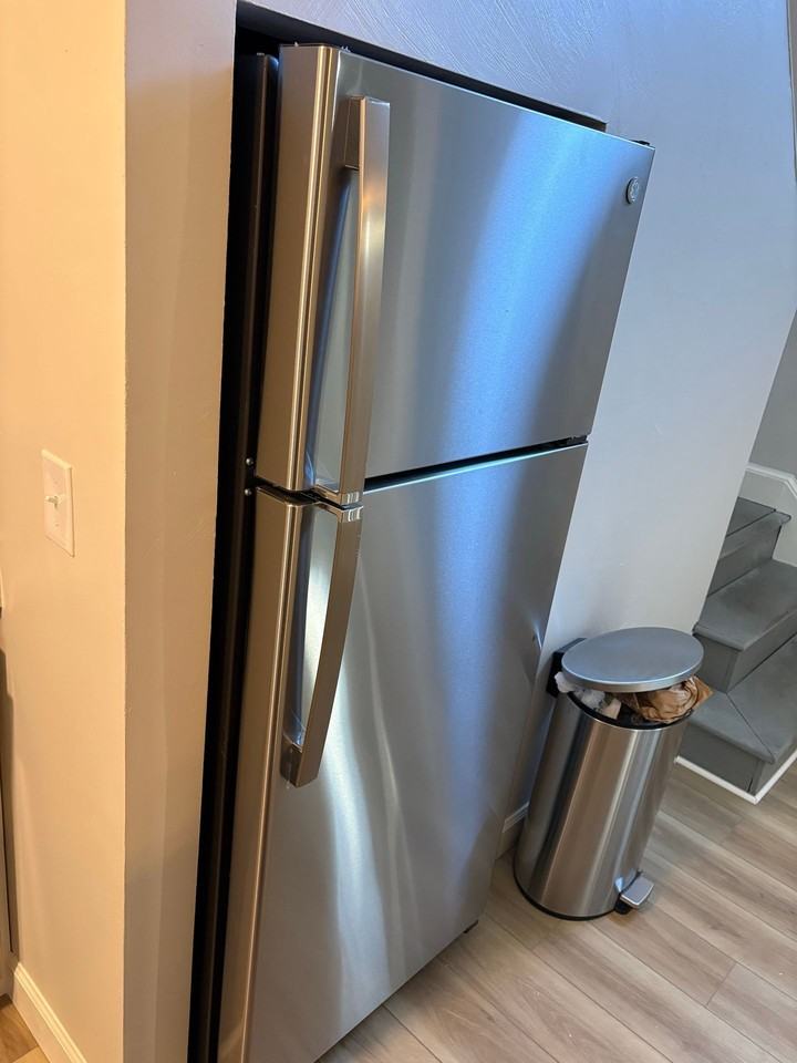 1362 Bradley Dr - Photo 3 of 28