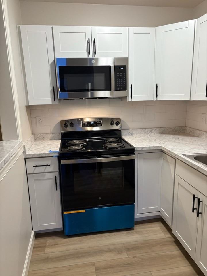 1362 Bradley Dr - Photo 7 of 28