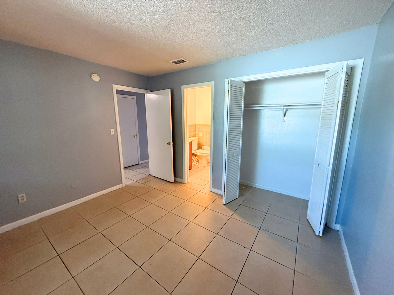 2221 NW 58th Terrace - Photo 6 of 29