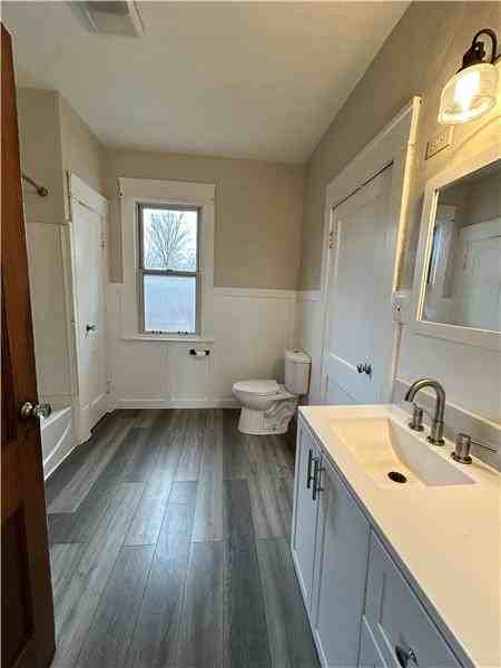 377 Lawson Ave #1 - Photo 2 of 5