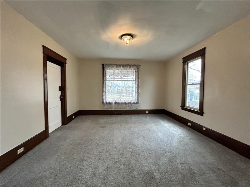 377 Lawson Ave #1 - Photo 4 of 5