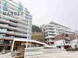 featured image of 3963 Uplands Way