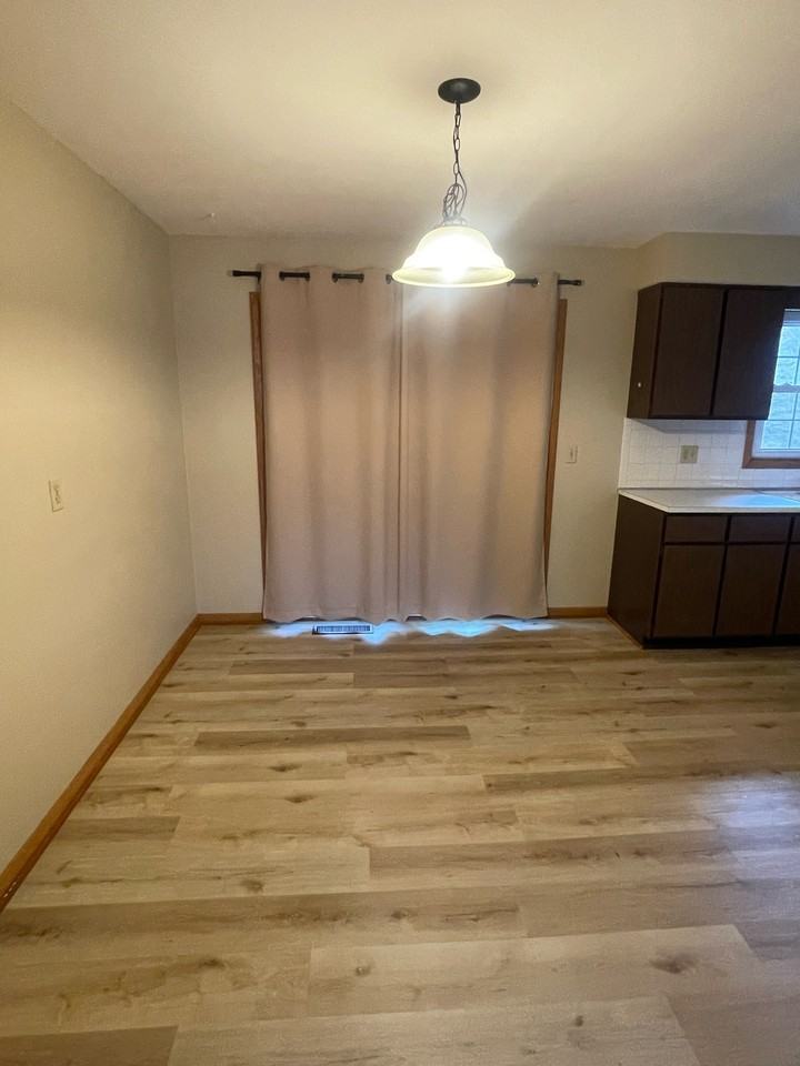 1318 Stevenson Road - Photo 6 of 11
