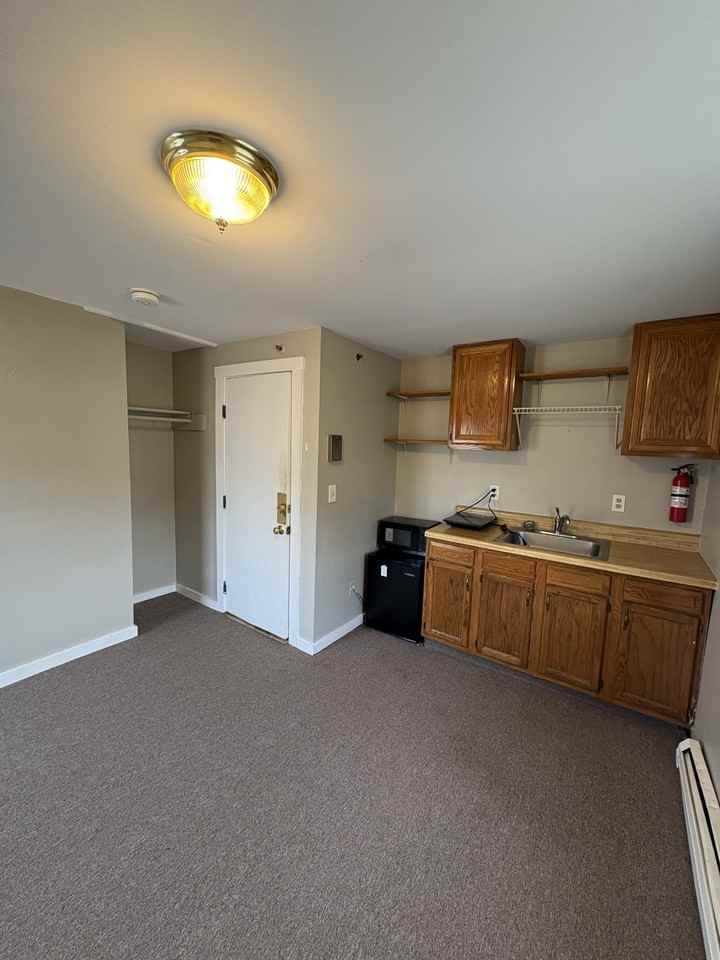 71 South Prospect Street - Photo 7 of 46