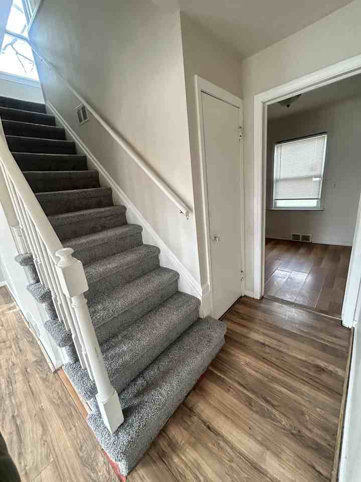 19501 Hoover St - Photo 6 of 12