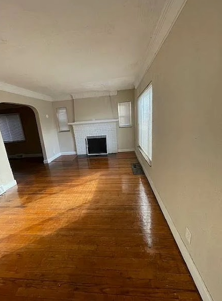 19212 Cliff St Lower - Photo 3 of 9