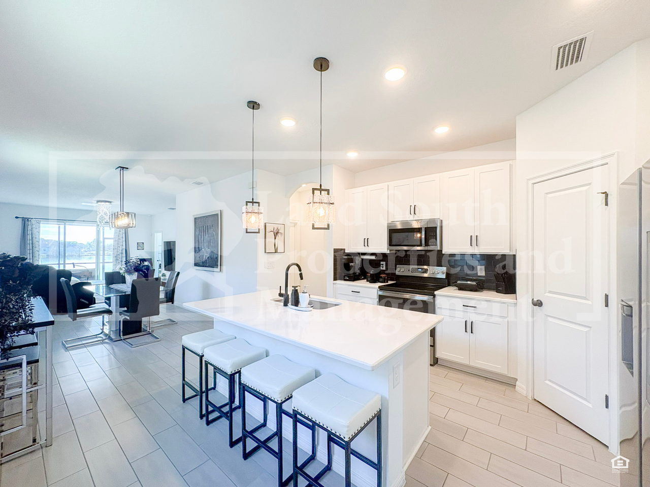 6720 Great Bear Dr - Photo 6 of 43