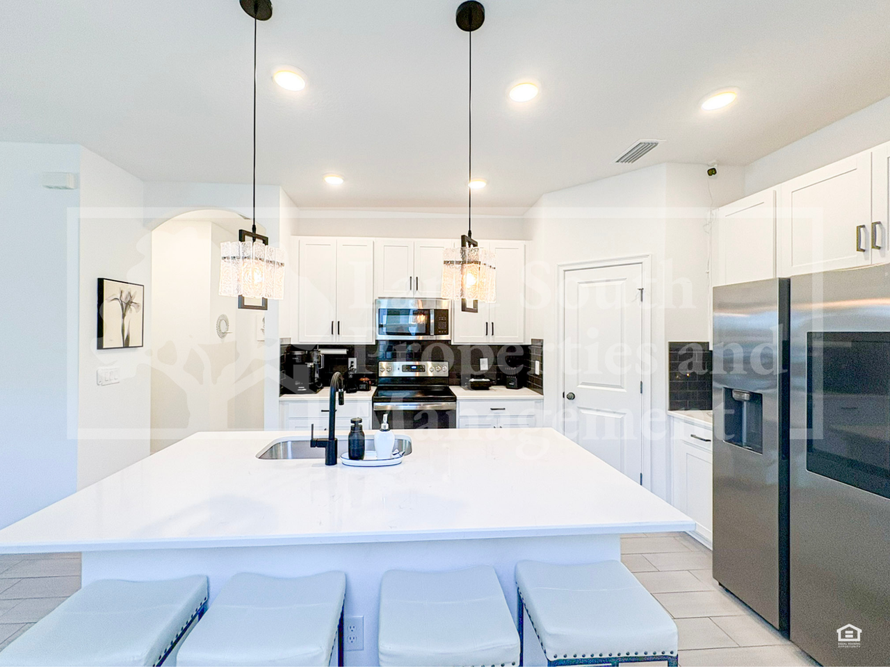 6720 Great Bear Dr - Photo 7 of 43