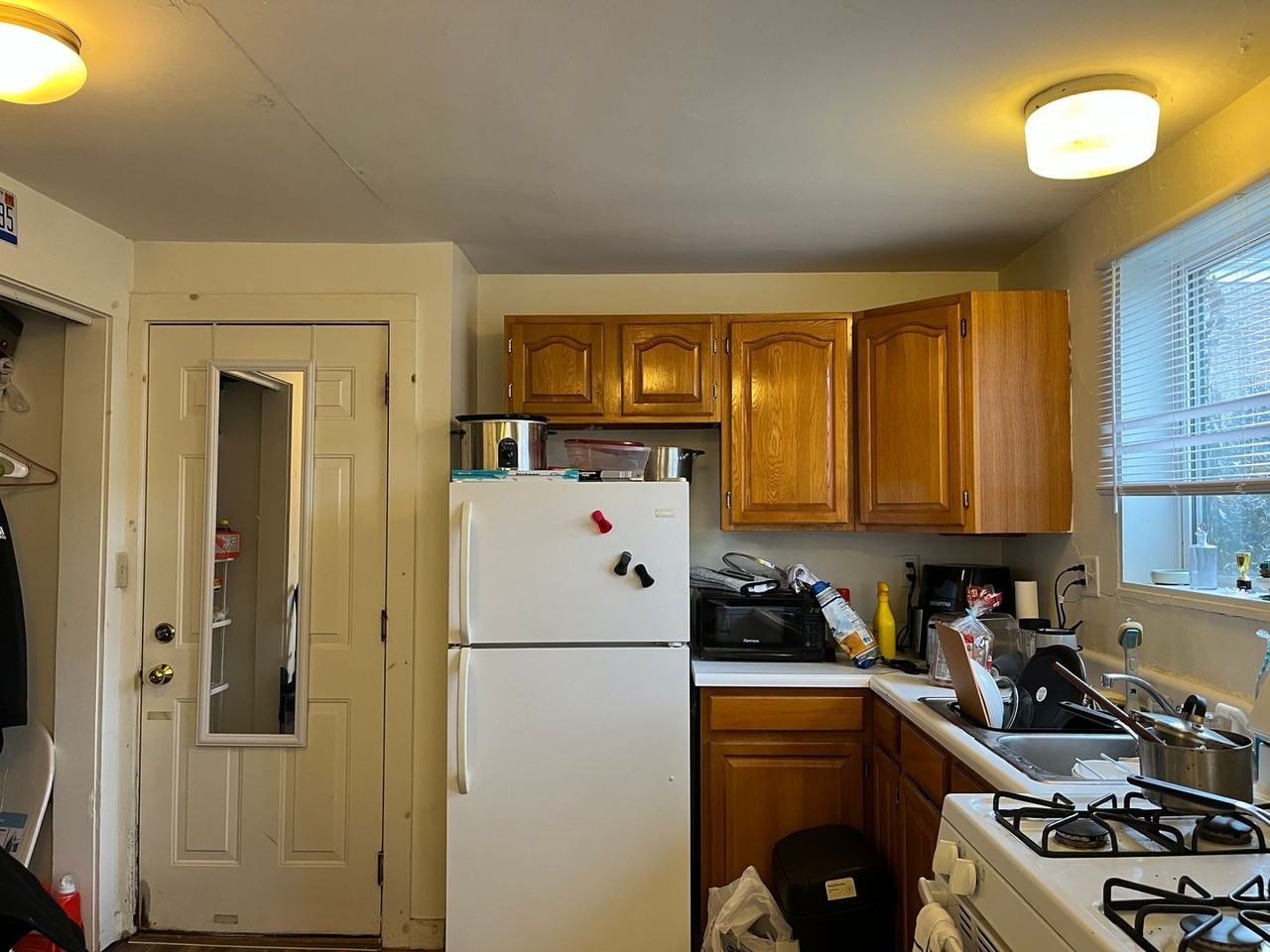 Lakeland Apartments - Photo 7 of 47