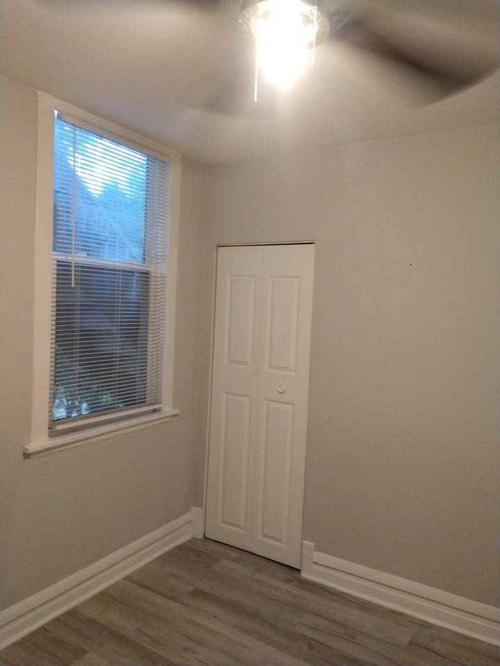 6100 North Albany Avenue #2E - Photo 6 of 18