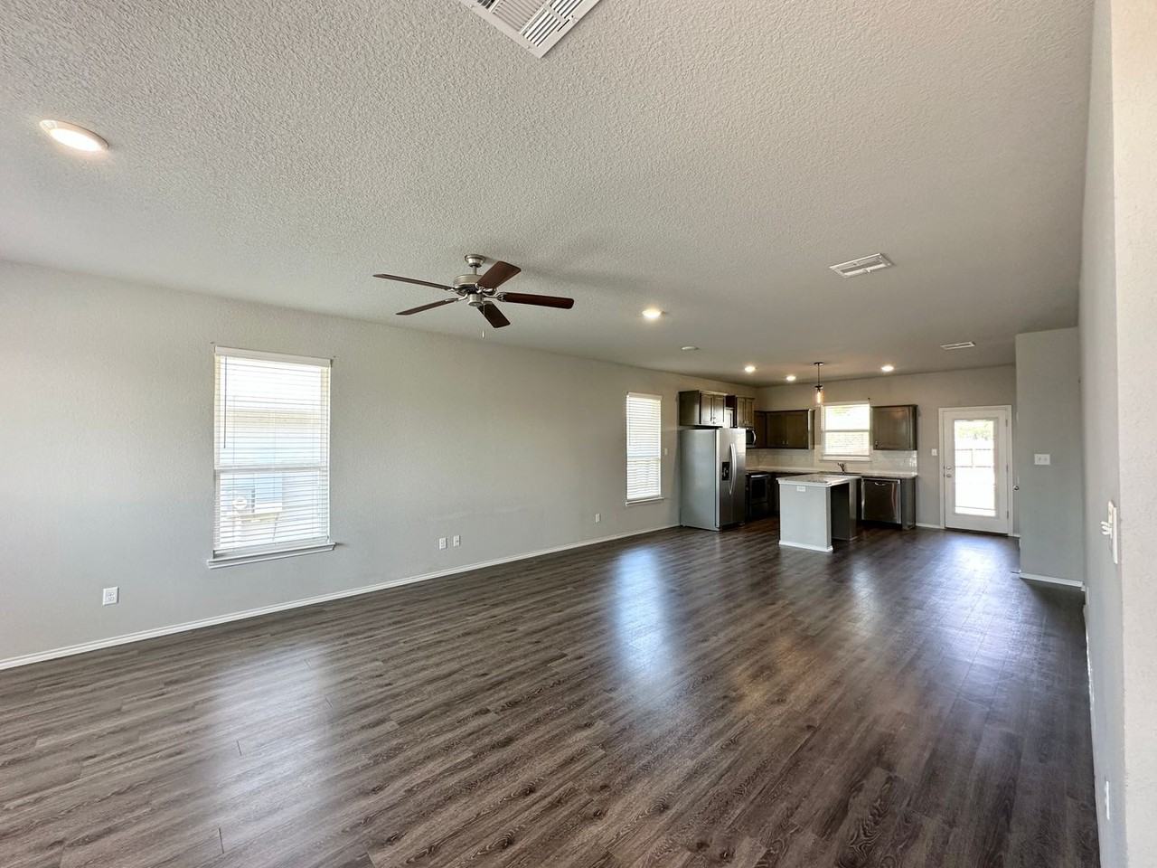 7706 Purvis St - Photo 2 of 29
