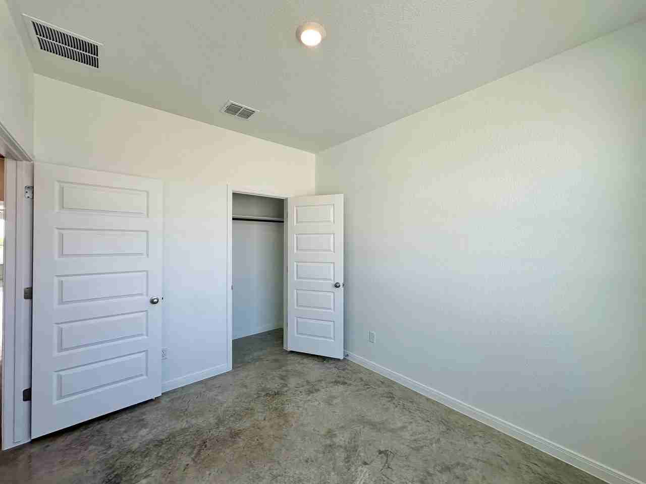 2007 Bear Grass Ridge Rd - Photo 4 of 32