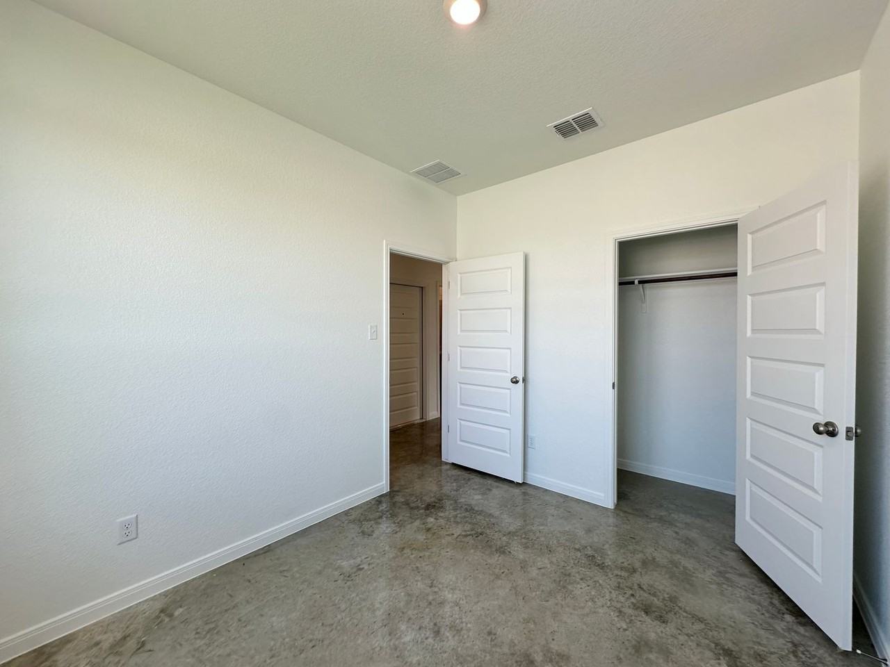 2007 Bear Grass Ridge Rd - Photo 5 of 32