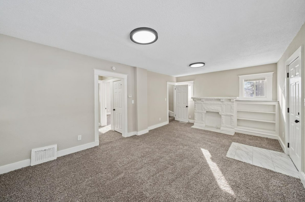 2713 Elmwood Ave - Photo 3 of 9