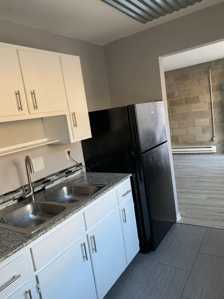 771 Northview Ave #A - Photo 2 of 5