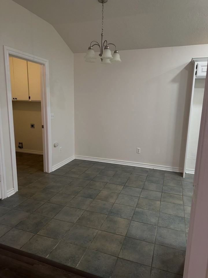 4813 Se 89th Ter - Photo 7 of 12