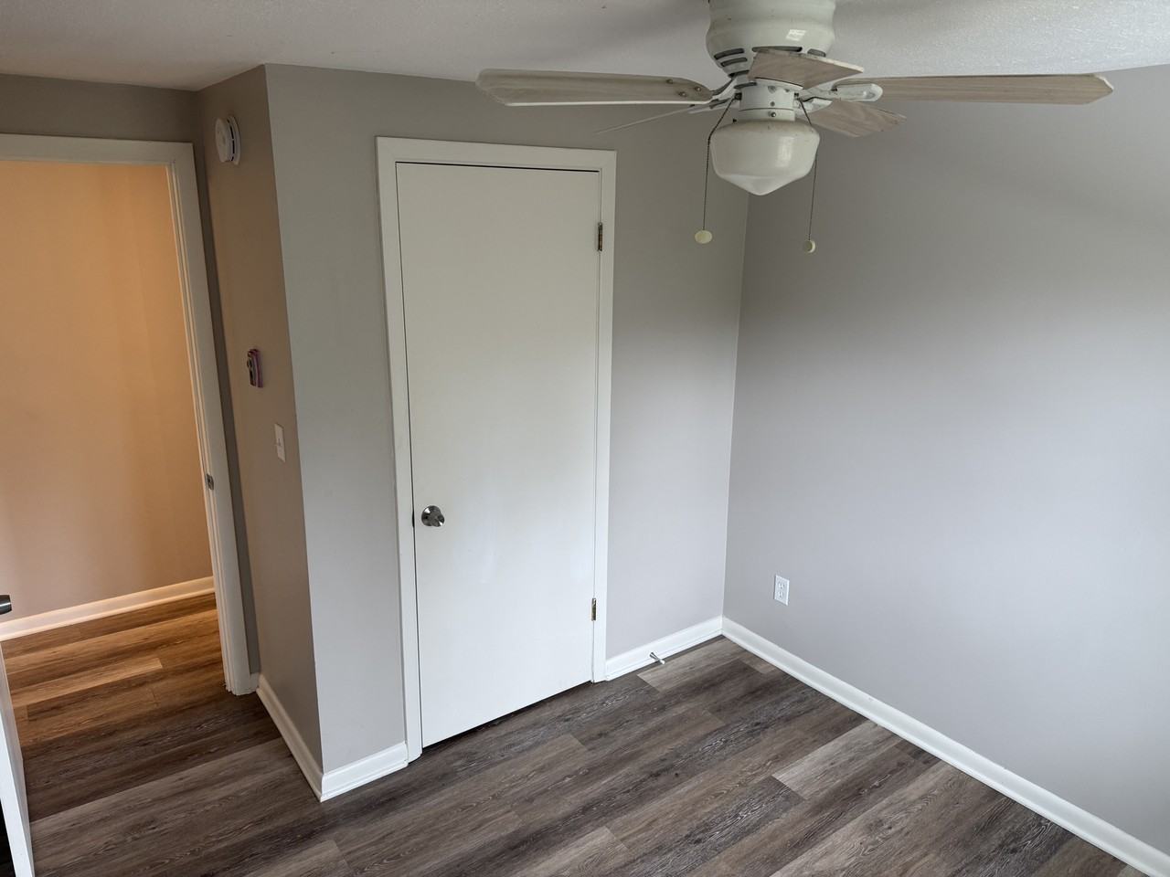 4323 Belmont Dr #4323 - Photo 2 of 21