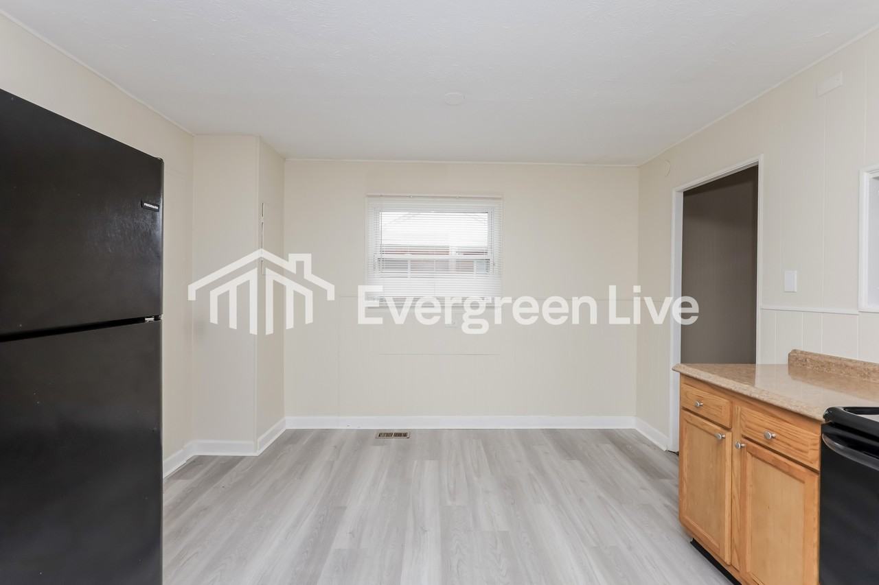 8892 Neptune Dr - Photo 6 of 15