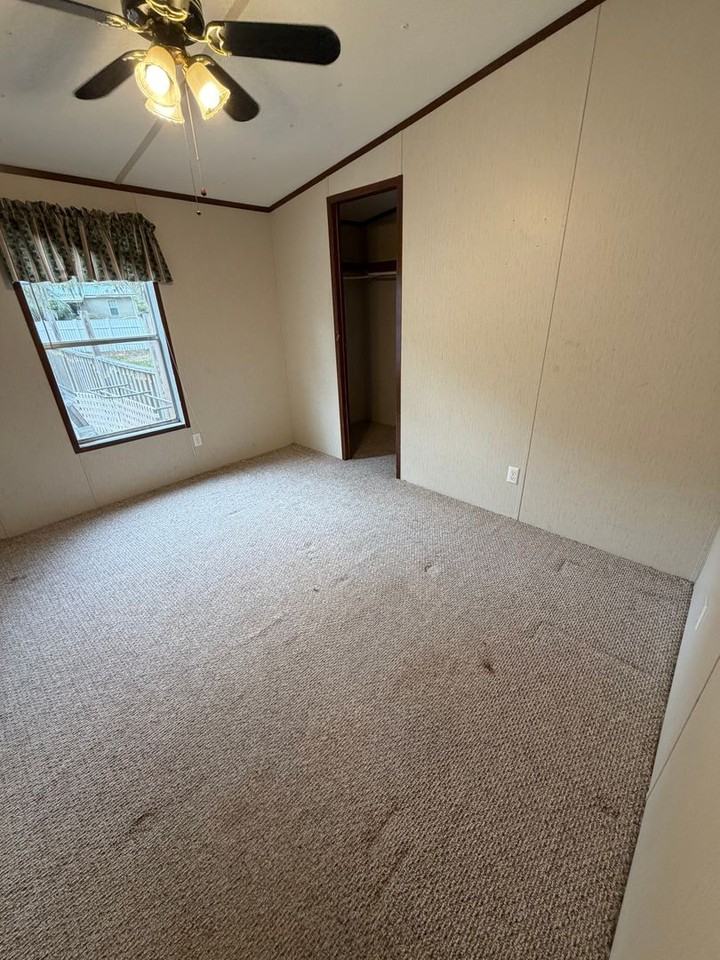 38 Barnett Ln - Photo 4 of 17