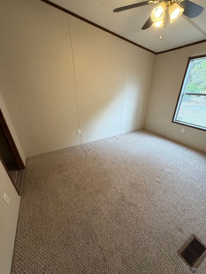 38 Barnett Ln - Photo 6 of 17