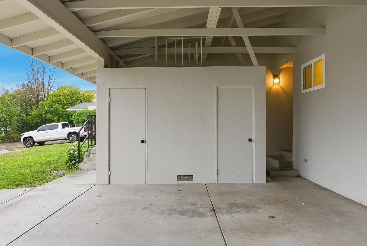 446 Waddington Ave - Photo 6 of 14